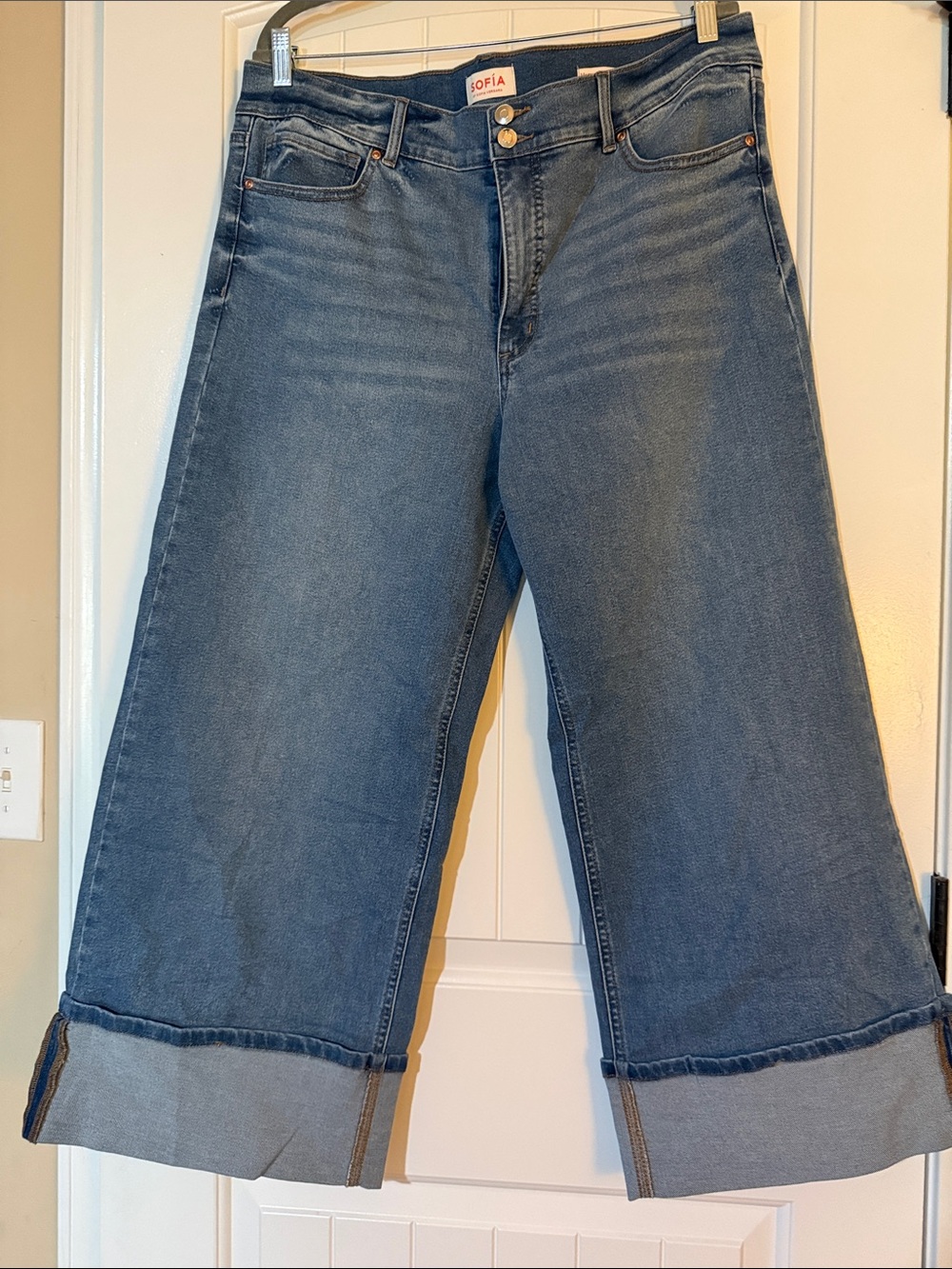 Wide-Leg Crop Jeans in Medium Blue - NWOT